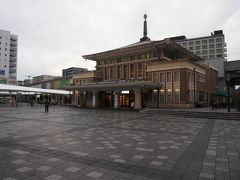 7時。
チェックアウトして、歩いてJR奈良駅へ。