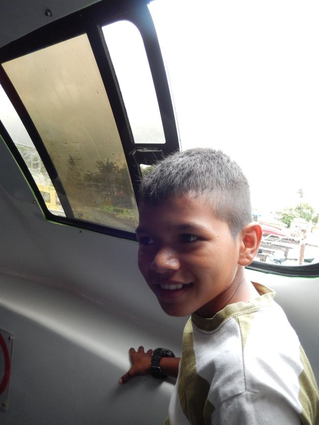 横に座ってた可愛い男の子、ミゲルくん。