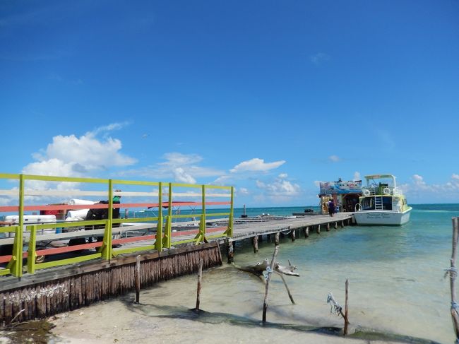 あまりの暑さで屋内で休みたいと思い、マッサージを受けた。<br />120BZ$<br /><br />そのあと宿へ戻り、ハンモックでうたた寝。