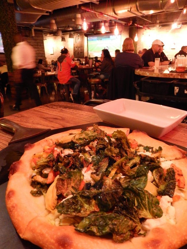 料理も当たり！<br />ピザが食べきれなかったので、翌日の朝ごはんにテイクアウト。