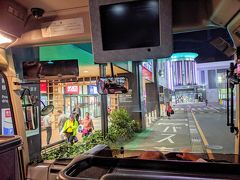 送迎バスで成田駅～イオンモールへも送って貰えます。
買い物は勿論、食事も外で摂りやすいのも成田ゲートウェイホテルの魅力ですよ。