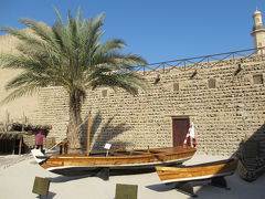 この建物は君主基地の要塞として1787年に建造されましたが、1971年にアラブ首長国連邦が誕生したと同時にドバイ博物館となりました。