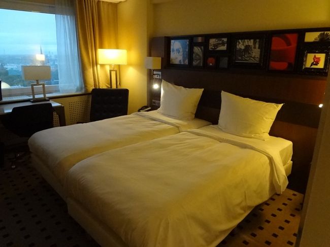 ツインルームを一人で使います。