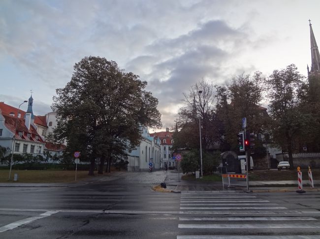 帰りは旧市街を抜けて行こうっと。