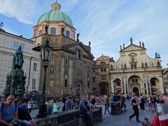 St. Francis Of Assisi Church
Kostel svatého Františka z Assisi

カレル橋、旧市街側のふもとの教会。