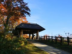 まだ十和田湖へ行く途中の峠です。
まずは展望台から十和田湖を眺めましょう～