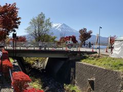 もみじ回廊を通りました。

沢山の観光客。大型観光バスも続々と来ます。