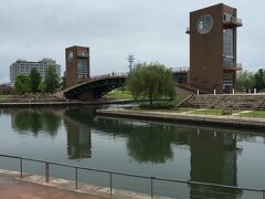 その後も富山駅周辺をグルグルとドライブして、環水公園に到着しました。