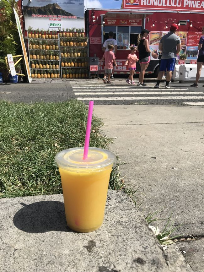 酸っぱいパイナップルジュース