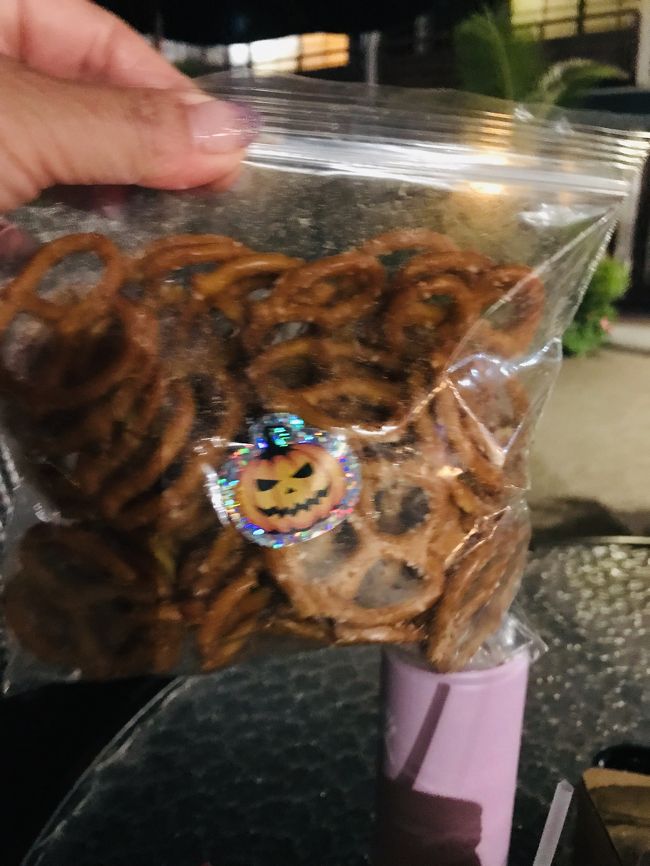 マネージャーさんが手作りプリッツをくださいました。<br />ガーリック味で美味しかった！<br />