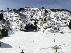 駅近すぐにゲレンデ、凄い！
横浜では３、４年に一度ぐらいしか雪は見れません。