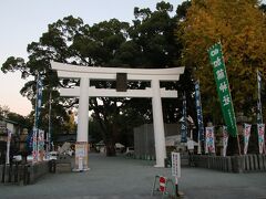 加藤清正公を奉る加藤神社。ここは大きな被害はなかったようで、加藤神社までは入ることが出来るように規制されていました。
清正公も熊本城の復興を願ってくれていると思います。