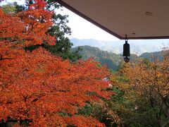 13:25　霊宝館200円
内部は撮影禁止
お目当ては3階の仏像奉安室の毘沙門天さま
1階は自然科学博物苑展示室、2階は寺宝展観室と與謝野寛・晶子の記念室
