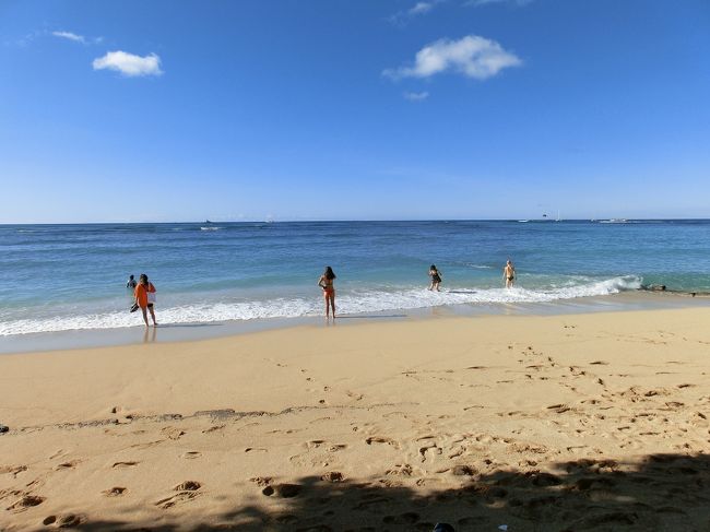 帰りたくないなーという気持ちと次はいつ来ようかなーという気持ちと。<br />ハレクラニの前のカヴァヘヴェヘでパワーをたくさんもらって帰国です～。