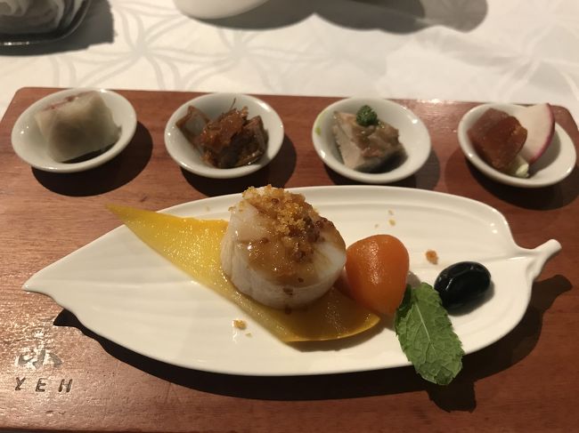 前菜。野菜も海鮮もとても美味しい。カラスミが、明太子かと思う団力で、塩辛すぎず、感動。