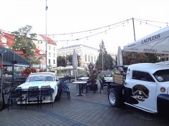 地図によるとここはリーヴ広場らしい。