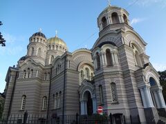 そのままホテルに一直線かと思ったけど、立派なロシア正教会がありました。
聖堂内も荘厳で、ザ・ロシアって感じでしたよ。