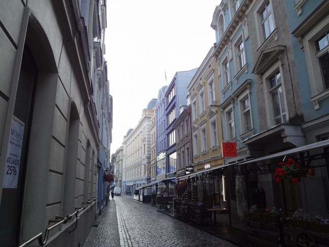 この道を抜けて、、、