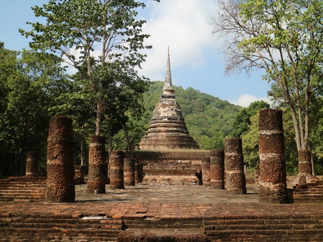 頂上の寺院、WatChediNgam.<br />