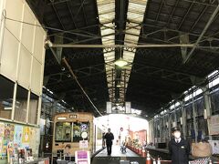 北野天満宮そばの北野白梅町駅へ
駅は建て替え中だった