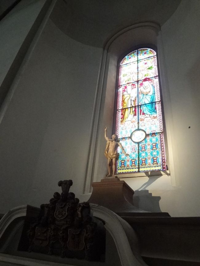 ステンドグラスもたくさんありました。