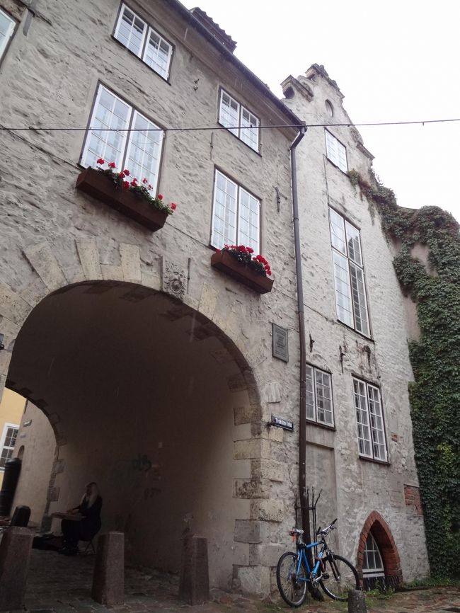 反対側にはお花が飾られていました。