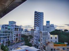 沖縄旅行もとうとう最終です。
朝の美栄橋駅。沖縄を離れがたすぎる。