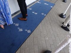 大阪市内に戻ってきて、ニフレルへ
券売所の列表示がいろいろな足跡