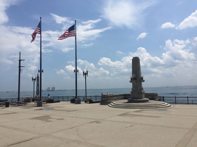 やってきました！ここがミシガン湖に突き出した桟橋の先端です。
