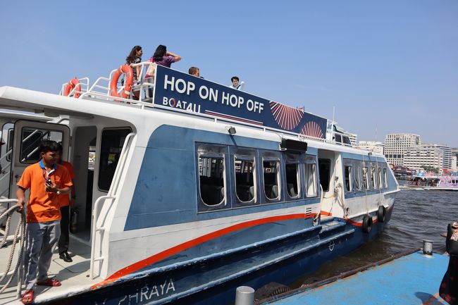 はじめての乗船で全然わからなくて「ワットアルンに行きたい。」と言って後は指示されるまま。。<br /><br />20~30分ぐらい待ってようやくボートに乗船。