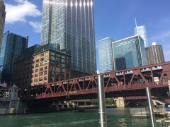 新旧の調和が魅力のシカゴ。川も素敵で川沿いが気に入りました。