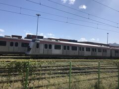約40分で釜山駅に到着
到着直前、船に積み込まれる直前の香港MTRの新型車両を発見！
韓国ROTEM製らしい