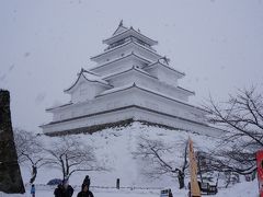 若松城
地元では鶴ヶ城と呼ばれていますが、他からは若松城、会津若松城と言われています
