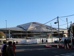 1.東京体育館　11:00

大規模な競技大会にも対応でき、メインアリーナは最大で1万人の観客が入場できる。卓球、レスリング、バレーボール、フィギュアスケートなどの世界選手権大会が開催されている。