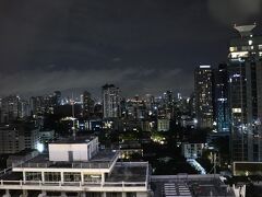 雨上がりの夜景

風呂に入ってすぐ就寝