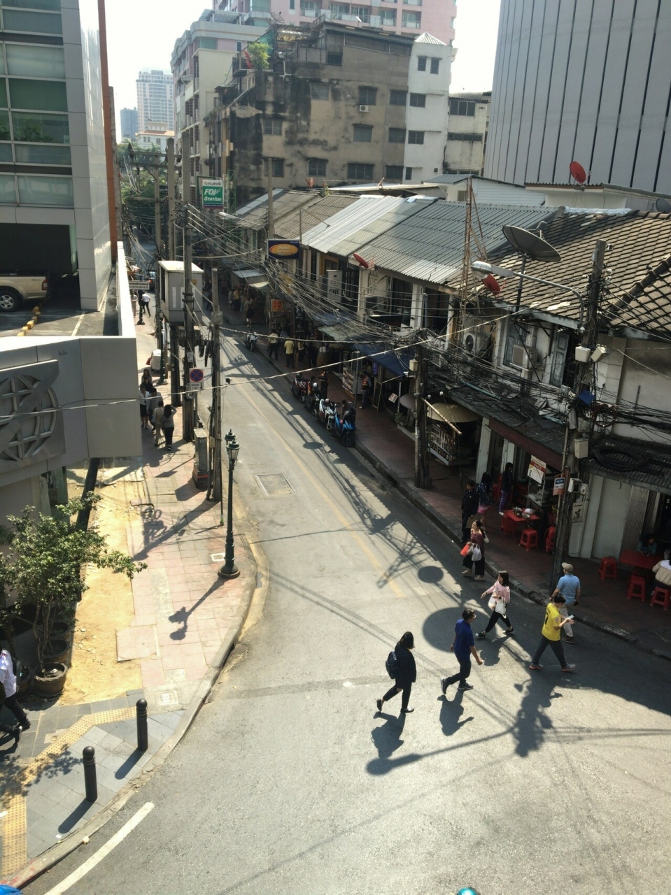 シーロム駅でBTSに乗り換えてナショナルスタジアム駅に。