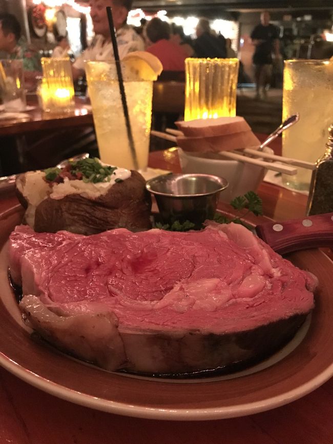 チャックセラーのキングサイズです<br />すごいボリューム感<br />満腹です