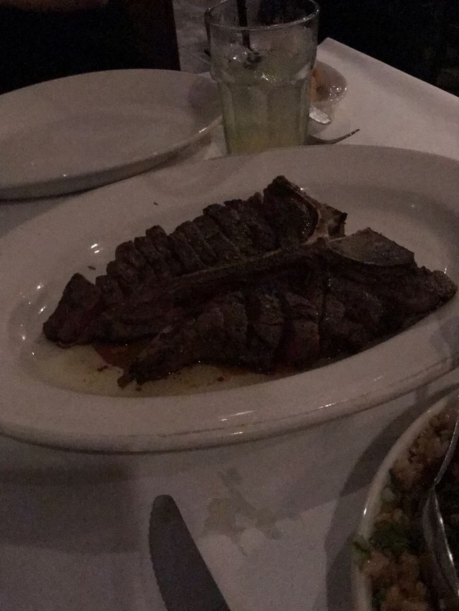 dkステーキのポーターハウスステーキ