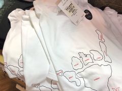 ハレイワでオットのサイズなかったTシャツみっけ！
でもサイズなしー