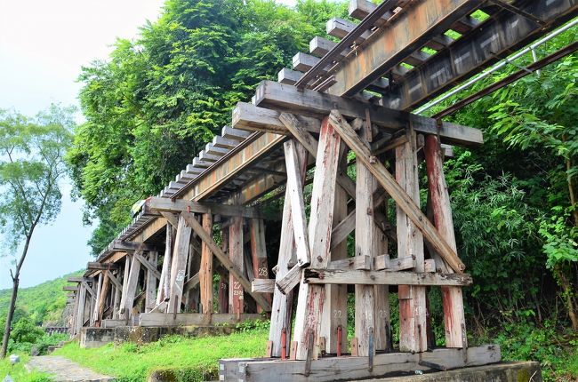 カンチャナブリに行ってみた アメージング・タイの真骨頂 現役の産業遺産「アルヒル桟道橋」を歩いてみた オッサンネコの一人旅