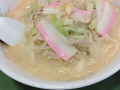 ちゃんぽん、それに炒飯をみんなでシェアしました。長崎名物食べれて満足。