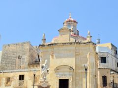 聖カタルドゥス教会St Cataldus Church。ラバトの中心部に位置し、聖パウロ教会の直ぐ近くにいちする。この教会も聖パウロ同様に洞窟墓地が有名な教会だ。聖パウロ教会と異なり、赤い屋根が目印だ。地下墓地は2世紀から3世紀に作られたものだと言われている。


Bir Ir-Riebu, Ir-Rabat, マルタ