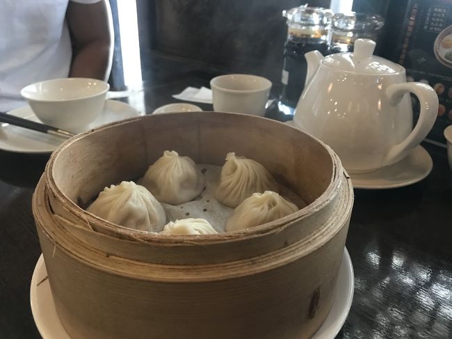 普通の小籠包も美味しかった<br />ドリンクのジャスミン茶はおかわりし放題