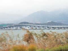 守山市今浜側から眺める琵琶湖大橋