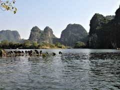 見事なカルスト地形が連なる