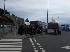 本土のストランラーというところに到着。
Cairnryan Stena Ferry Terminal
ここから、エディンバラまでのバスに接続。