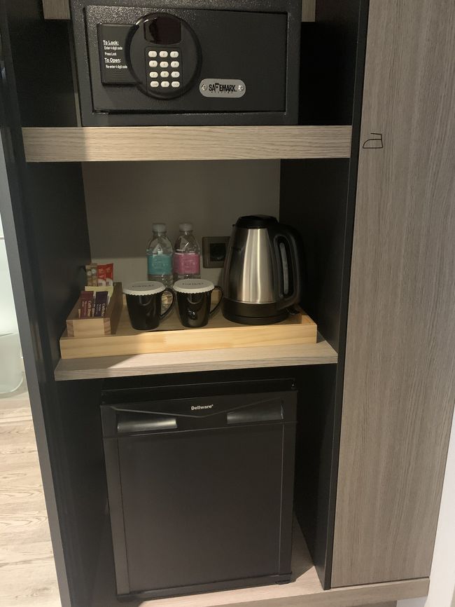 お部屋はこちら。<br />エレベーターを降りてすぐの便利な位置。<br />