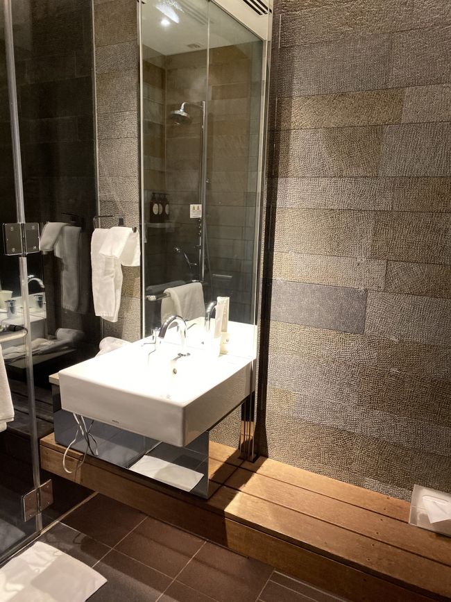 狭いけど使い勝手は良いです。