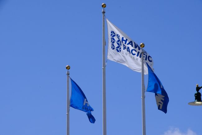 ハワイ太平洋大学の旗。後で入ります。(入学するのではない)