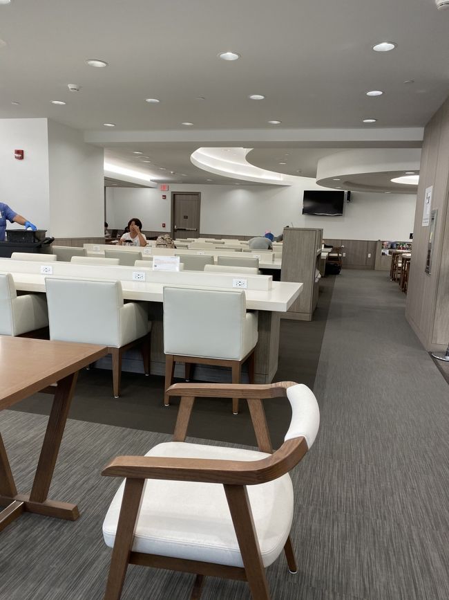 ゲートが混雑していた割には空いています。